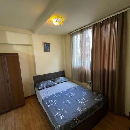 Apartment In Yerevan, Centre Exteriér fotografie
